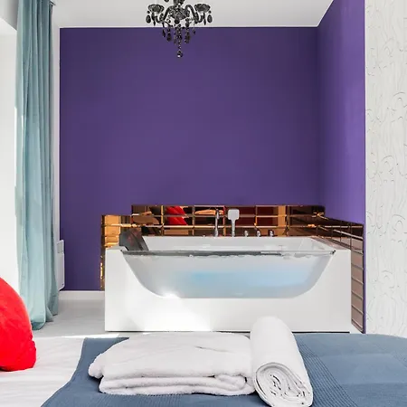 Apartament Mierzeja - Zmysłów Z Prywatnym Jacuzzi Tylko Dla Dorosłych, 500 M Od Plaży, Park Ii, Bezpłatny Meleks
