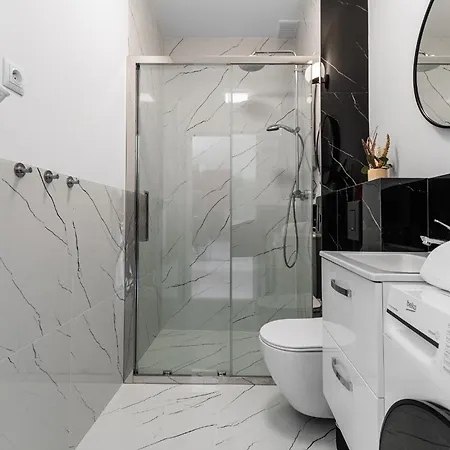 Appartamento Mierzeja - Zmyslow Z Wanna Z Hydromasazem, Tylko Dla Doroslych, 500 M Od Plazy, Park Ii, Bezplatny Meleks