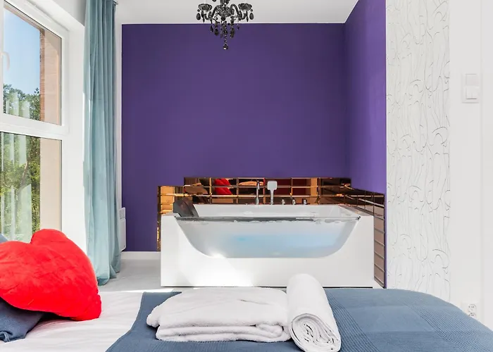 شقة Mierzeja - Zmyslow Z Wanna Z Hydromasazem, Tylko Dla Doroslych, 500 M Od Plazy, Park Ii, Bezplatny Meleks