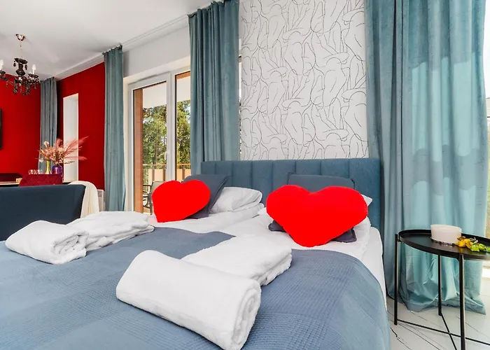 Mierzeja - Zmyslow Z Wanna Z Hydromasazem, Tylko Dla Doroslych, 500 M Od Plazy, Park Ii, Bezplatny Meleks شقة ستيغنا