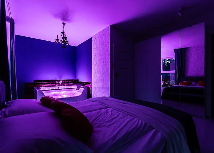 شقة Mierzeja - Zmyslow Z Wanna Z Hydromasazem, Tylko Dla Doroslych, 500 M Od Plazy, Park Ii, Bezplatny Meleks ستيغنا